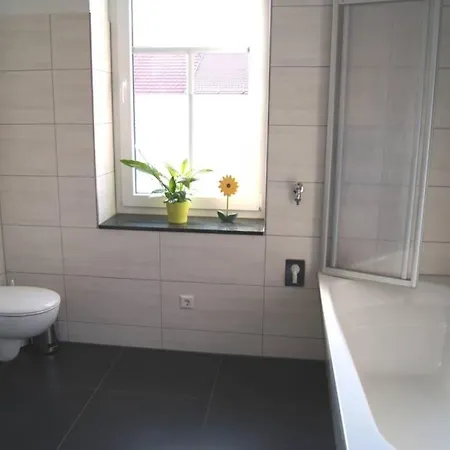 Ferienwohnung * Weinböhla